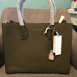 Michael Kors LG Mercer Tote